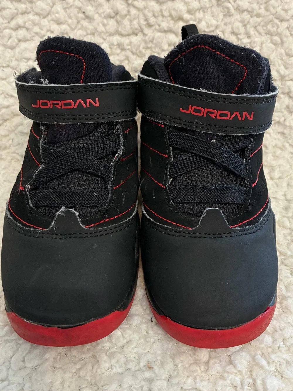 Nike Air Jordan Velocity Toddler Sneaker Shoes Size 8C Black & Red.